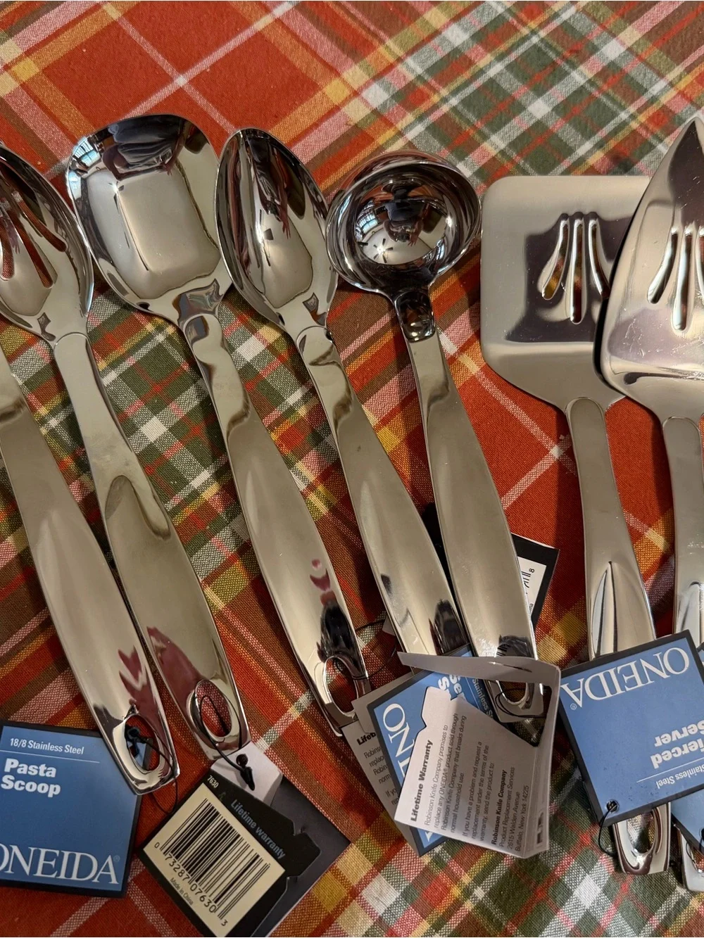 Oneida Polished Silver Stainless Serving Utensil Set